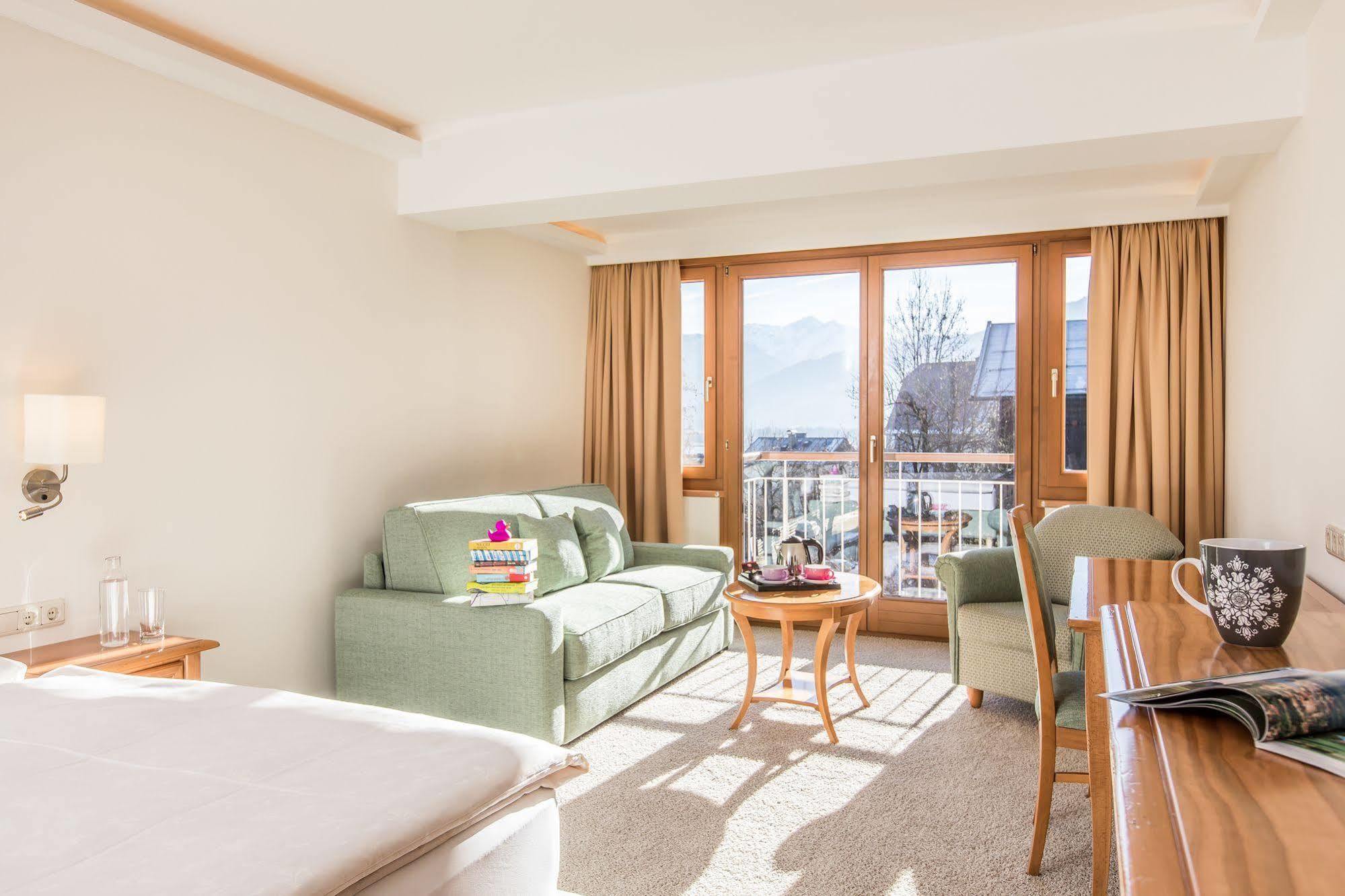 Hotel Alpin- Sporthotel, Summercard Included - September Zell am See
