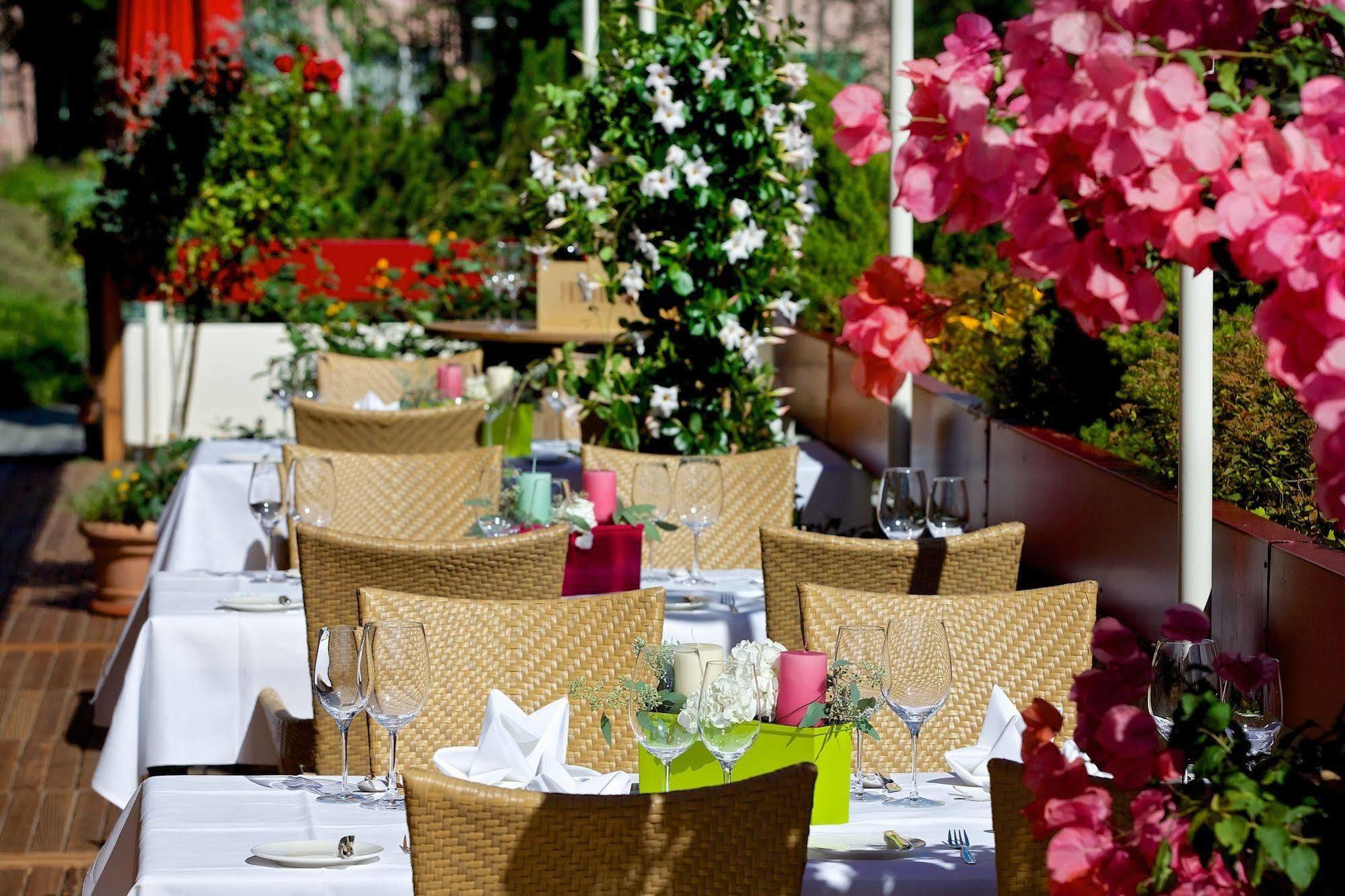 Hotel Alpin- Sporthotel, Summercard Included - September Zell am See